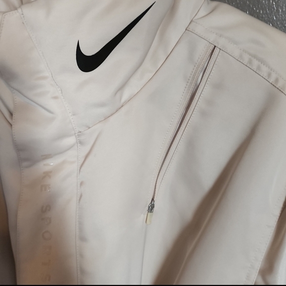 Nike oatmeal color coat - Picture 3 of 5